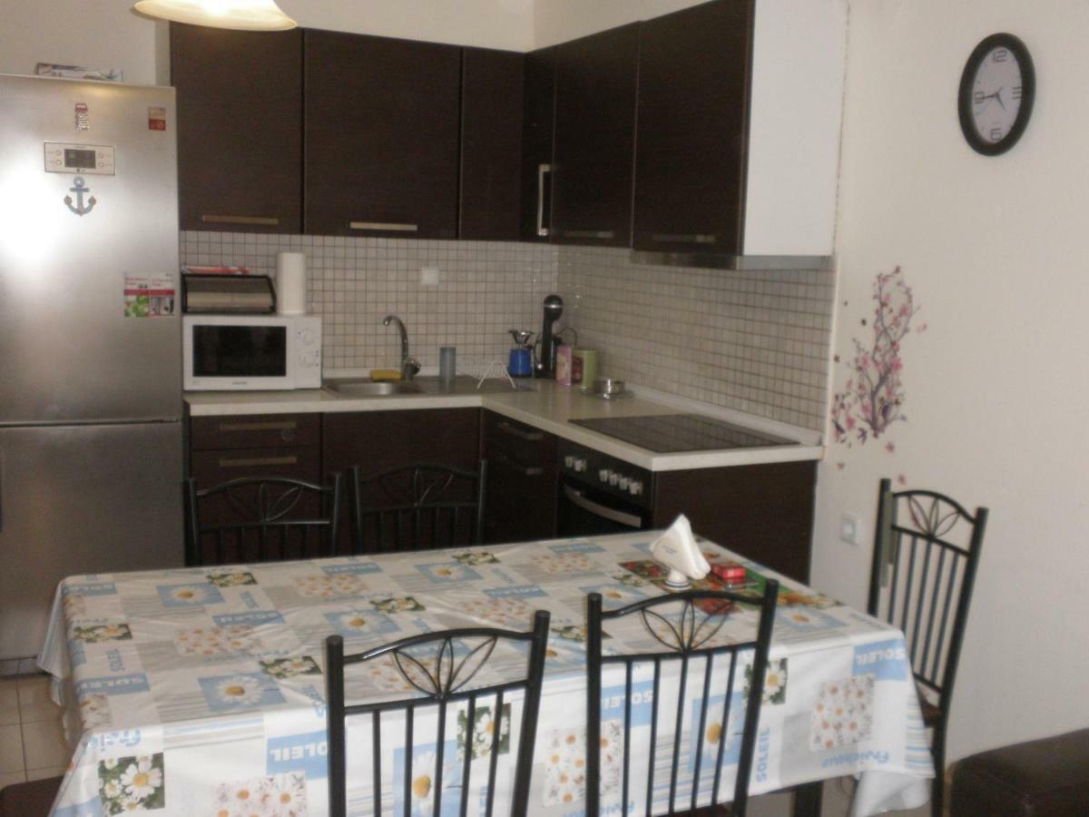 Christina Apartment Νεα Περαμοσ Nea Peramos  Exterior photo